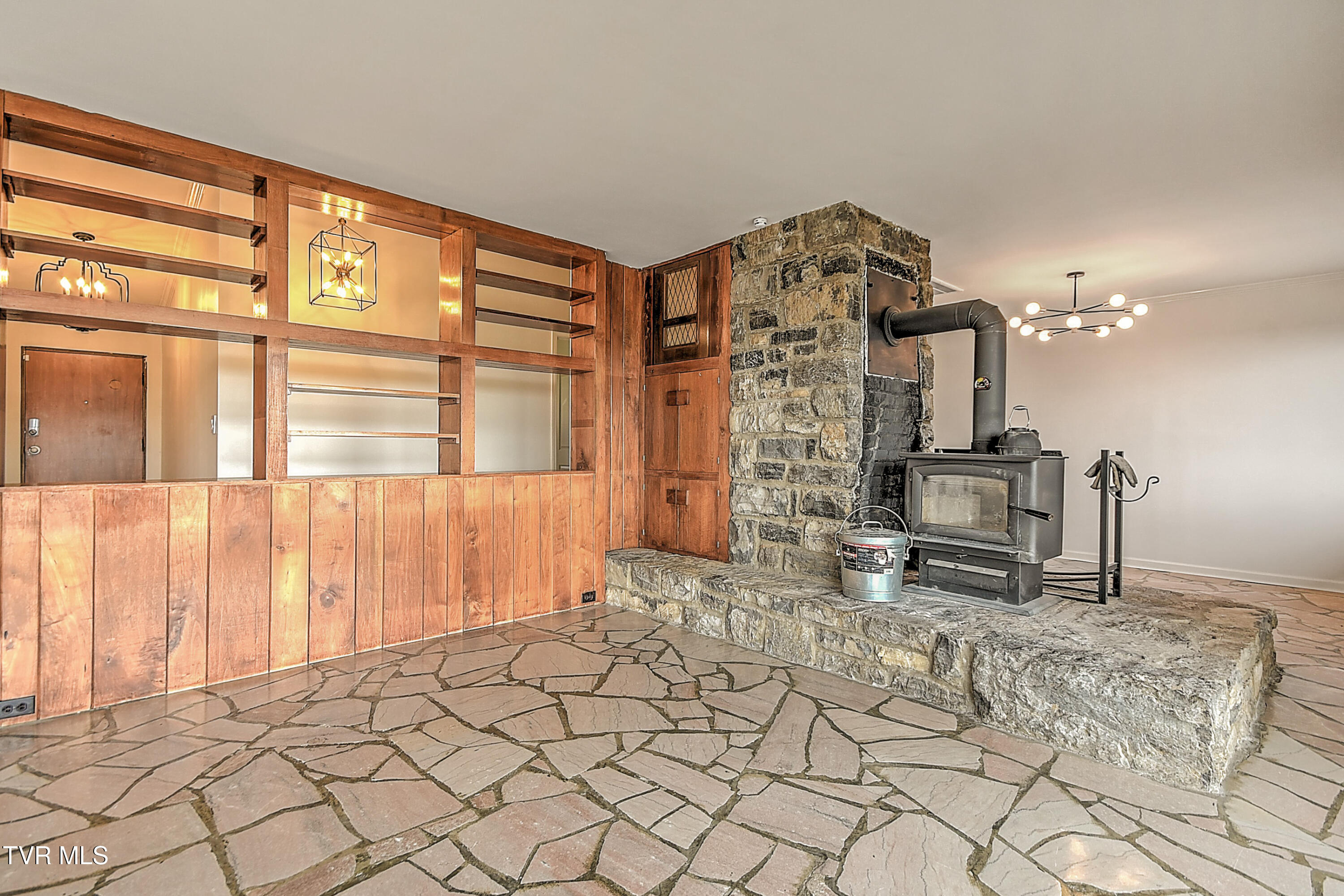 4537 Old Stage Road Kingsport, TN 37664 - Photo 9 of 69 4537 Old Stage Rd JG-26