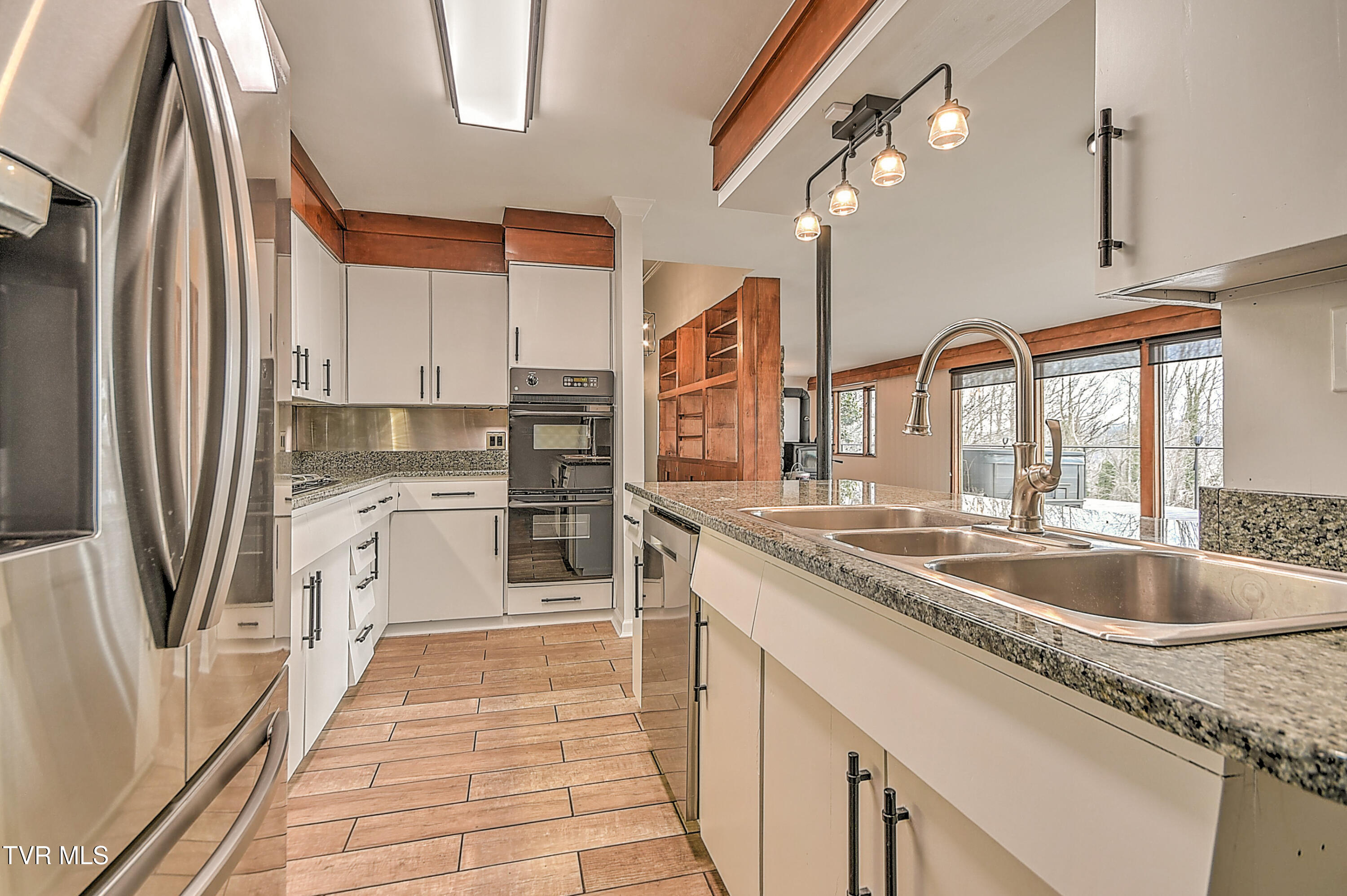 4537 Old Stage Road Kingsport, TN 37664 - Photo 10 of 69 4537 Old Stage Rd JG-30