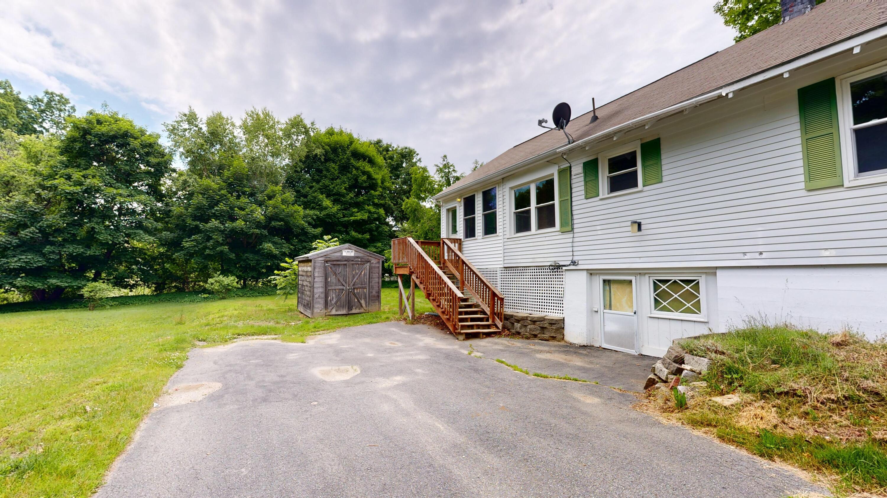 124 Spring Street Gardiner, ME 04345 - Photo 31 of 38 124-Spring-St-Gardiner-ME-04345-06172024