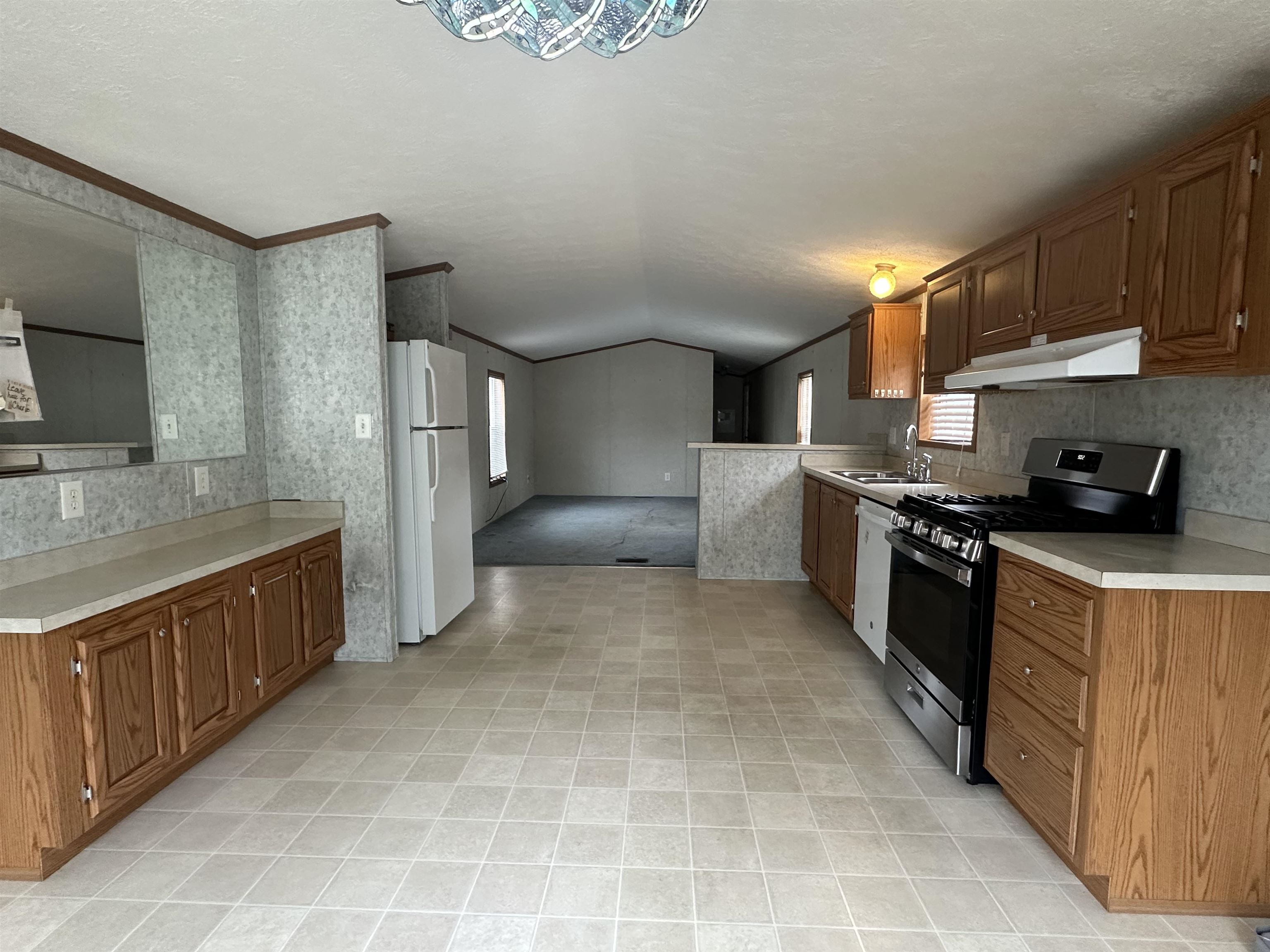 30 Kendall Pond Road, Unit LOT 28 Derry, NH 03038 - Photo 7 of 12 Gallery Image 7