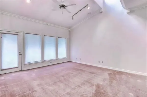 $215,000 | 1905 East Kings Highway, Shreveport, LA 71105