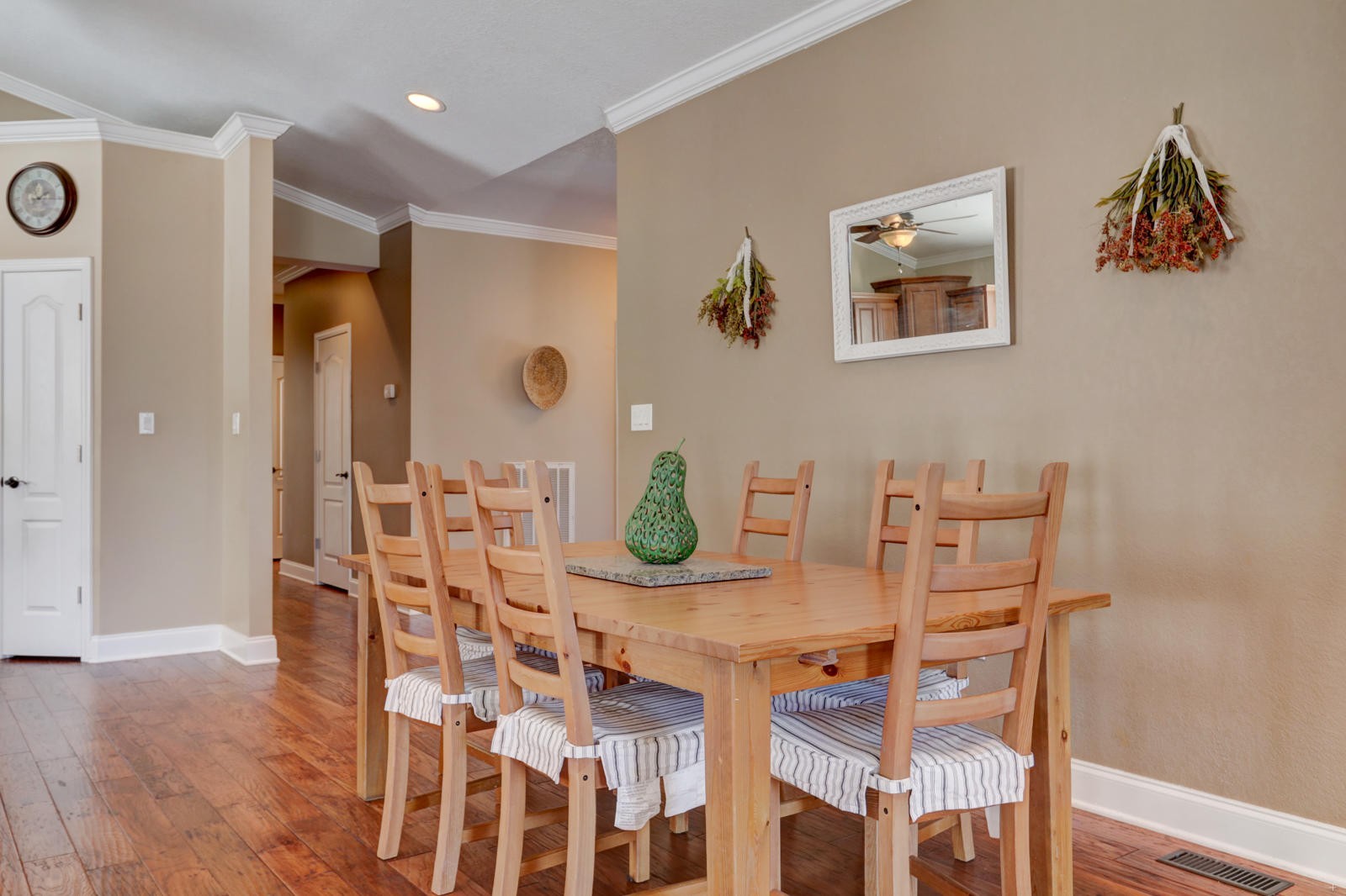 1013 Blockhouse Valley Road Clinton, TN 37716 - Photo 8 of 37 a view of a dining room with furniture and wooden floor