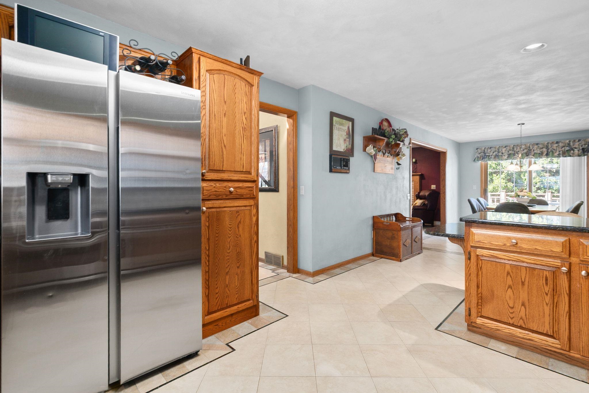 2611 North Nicholas Street Appleton, WI 54914 - Photo 11 of 64