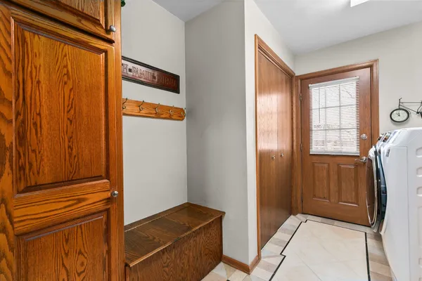 $469,900 | 2611 North Nicholas Street, Appleton, WI 54914