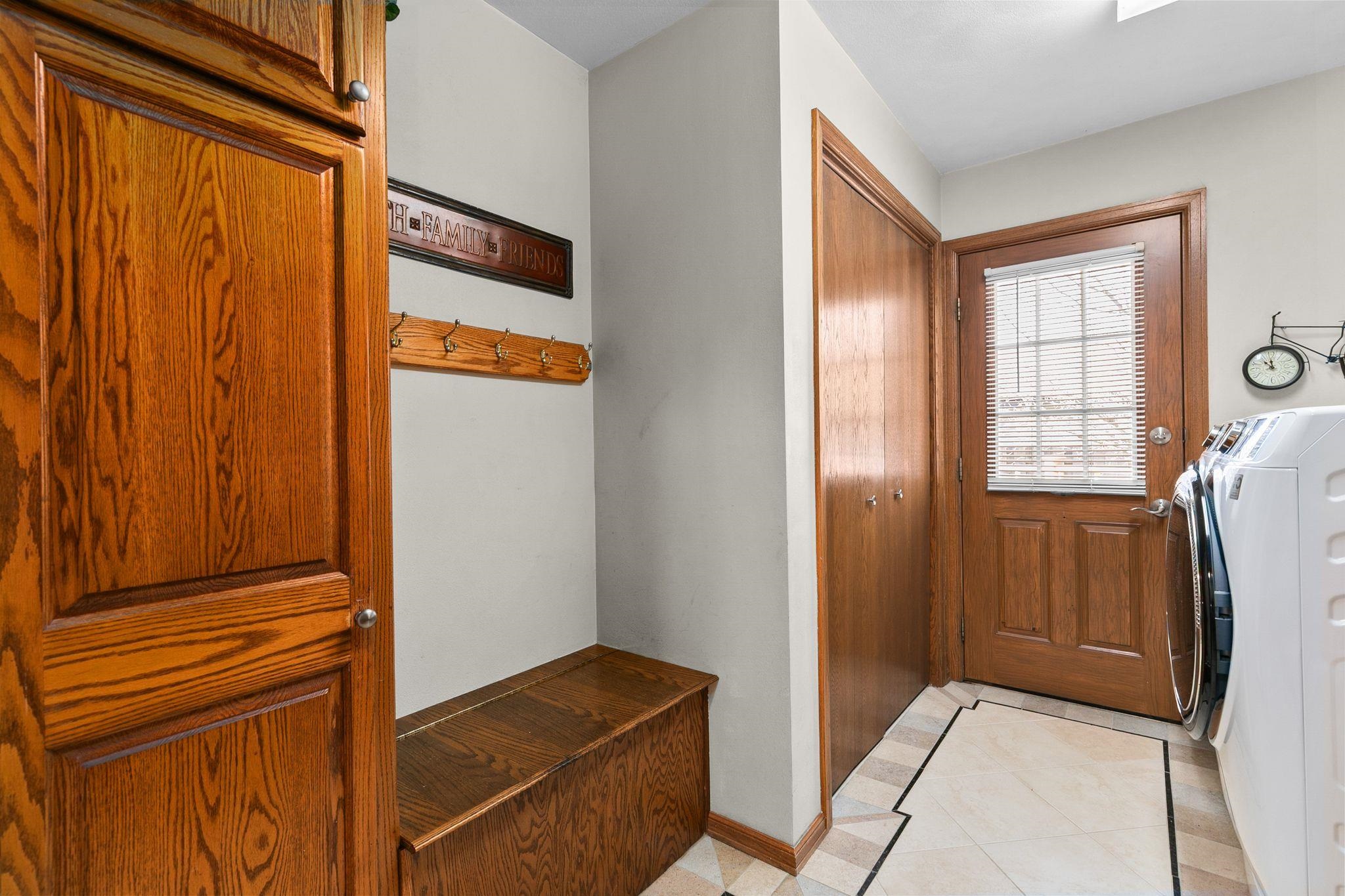 2611 North Nicholas Street Appleton, WI 54914 - Photo 19 of 64