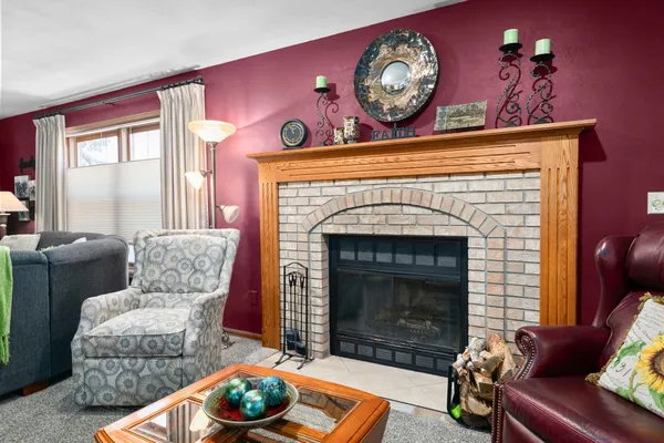 $469,900 | 2611 North Nicholas Street, Appleton, WI 54914