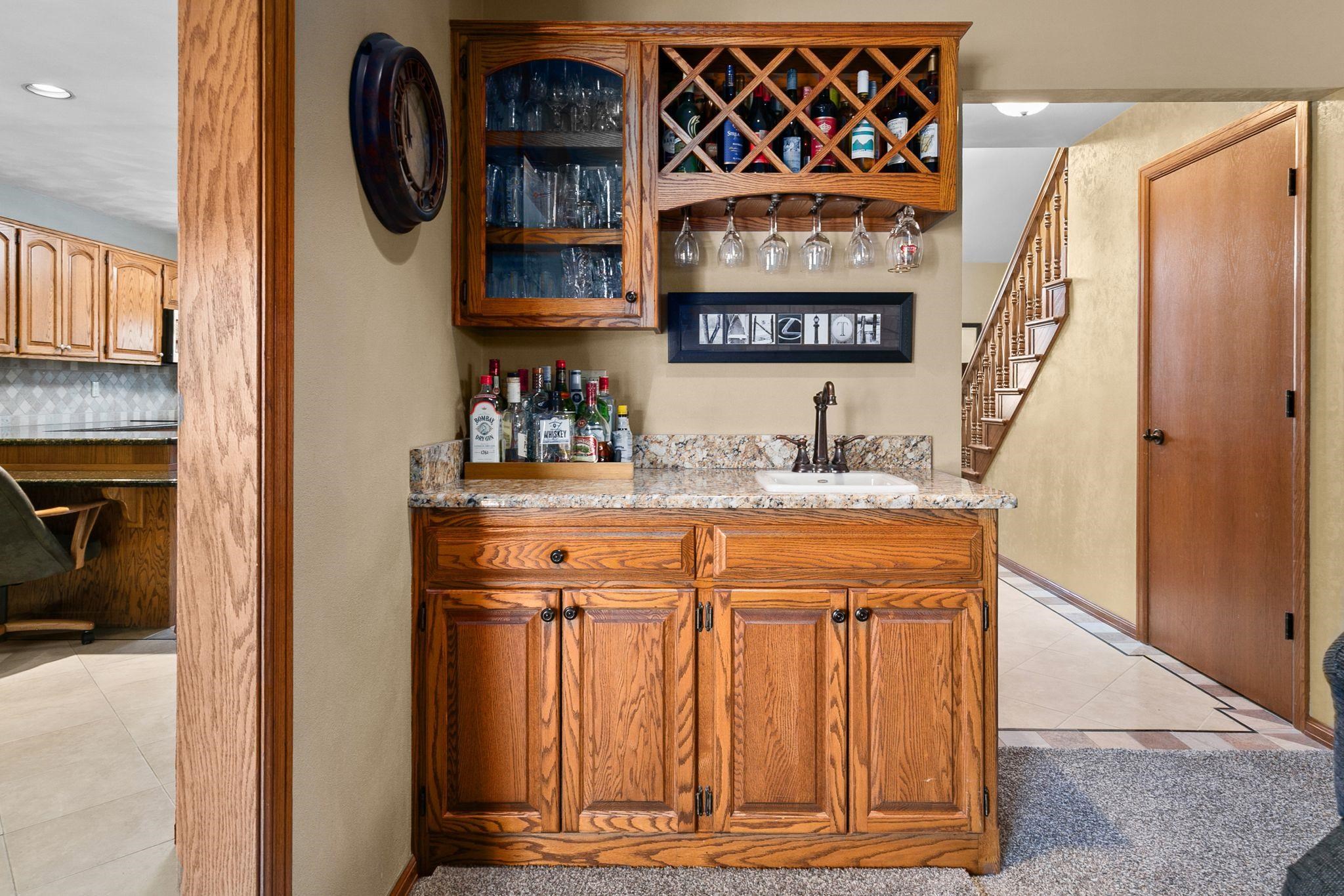 2611 North Nicholas Street Appleton, WI 54914 - Photo 22 of 64