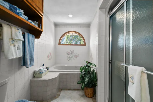 $469,900 | 2611 North Nicholas Street, Appleton, WI 54914