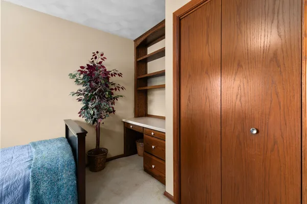 $469,900 | 2611 North Nicholas Street, Appleton, WI 54914