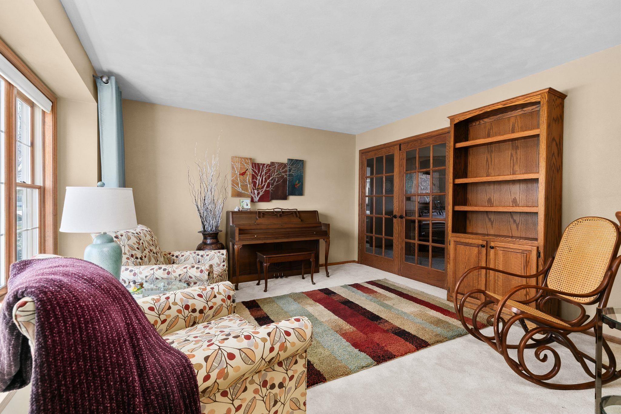 2611 North Nicholas Street Appleton, WI 54914 - Photo 4 of 64