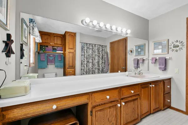 $469,900 | 2611 North Nicholas Street, Appleton, WI 54914