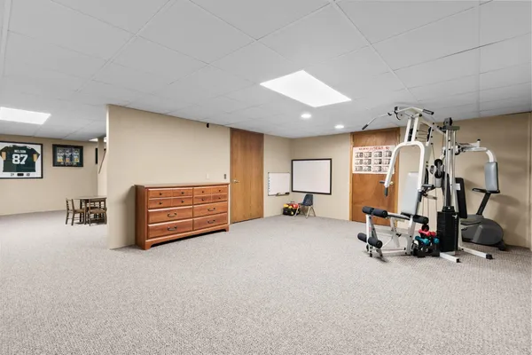 $469,900 | 2611 North Nicholas Street, Appleton, WI 54914