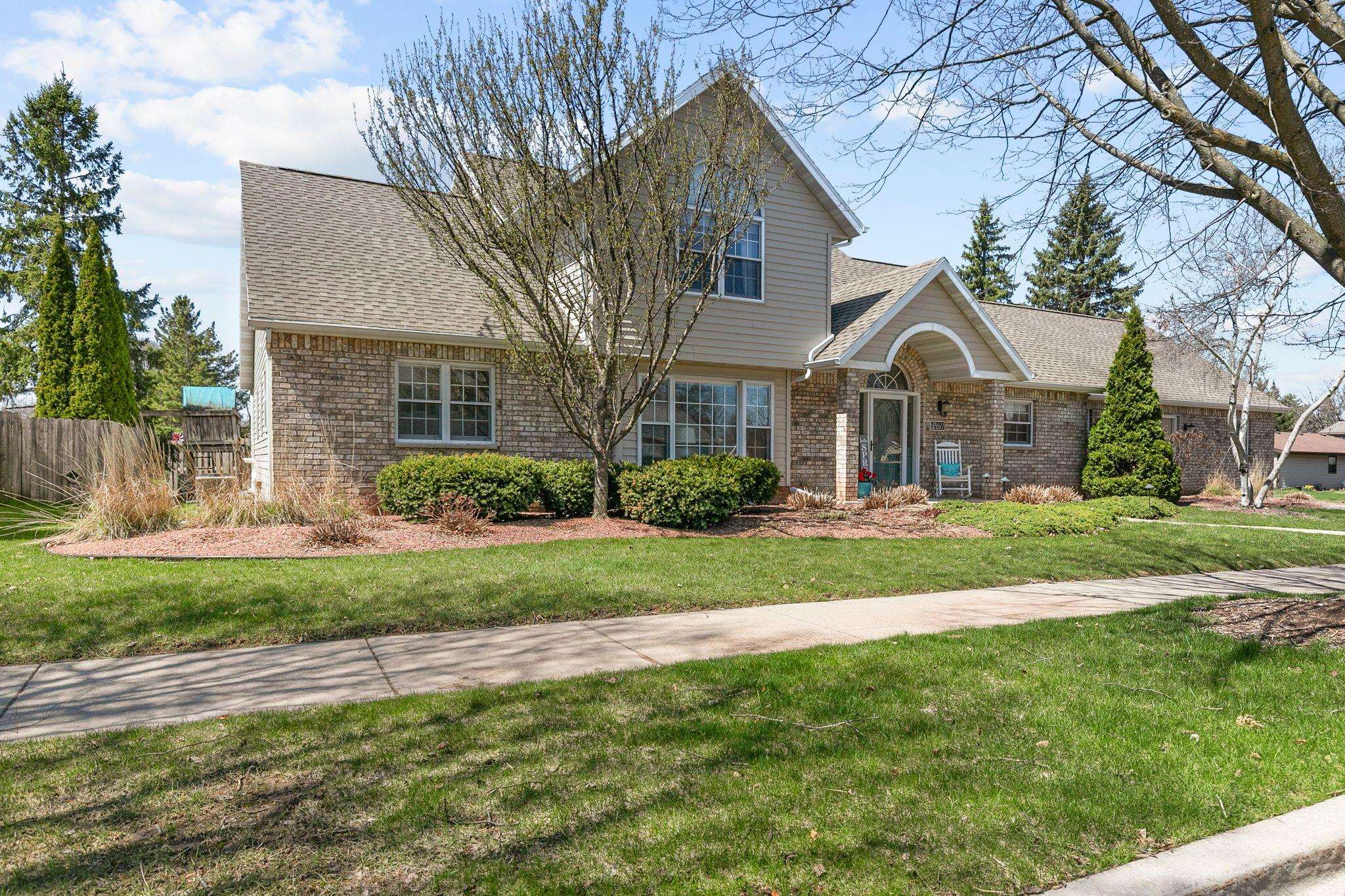 2611 North Nicholas Street Appleton, WI 54914 - Photo 53 of 64