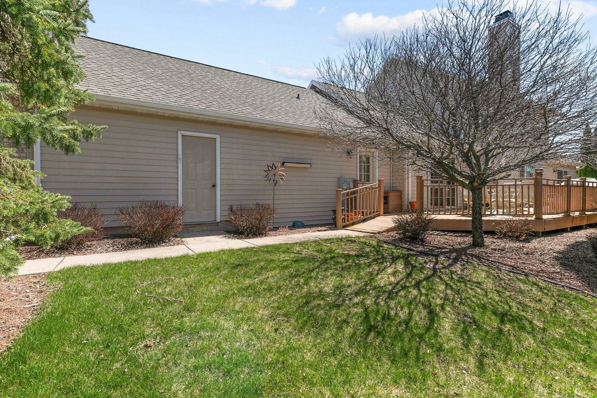 2611 North Nicholas Street Appleton, WI 54914 - Photo 56 of 64