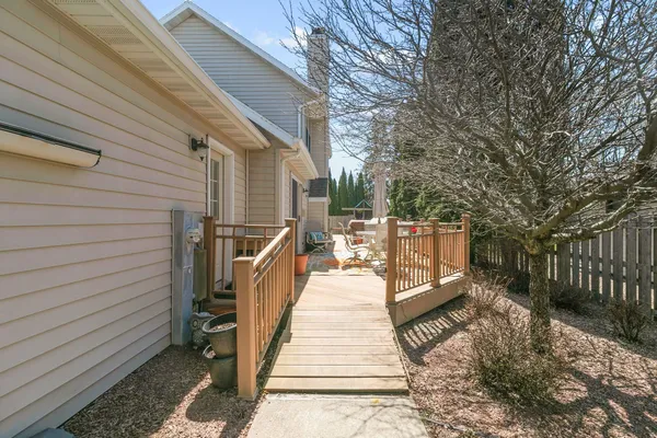 $469,900 | 2611 North Nicholas Street, Appleton, WI 54914