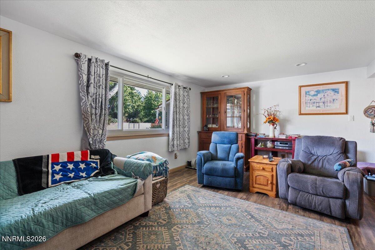 7353 Wallsend Drive Reno, NV 89511 - Photo 4 of 34 Living Room