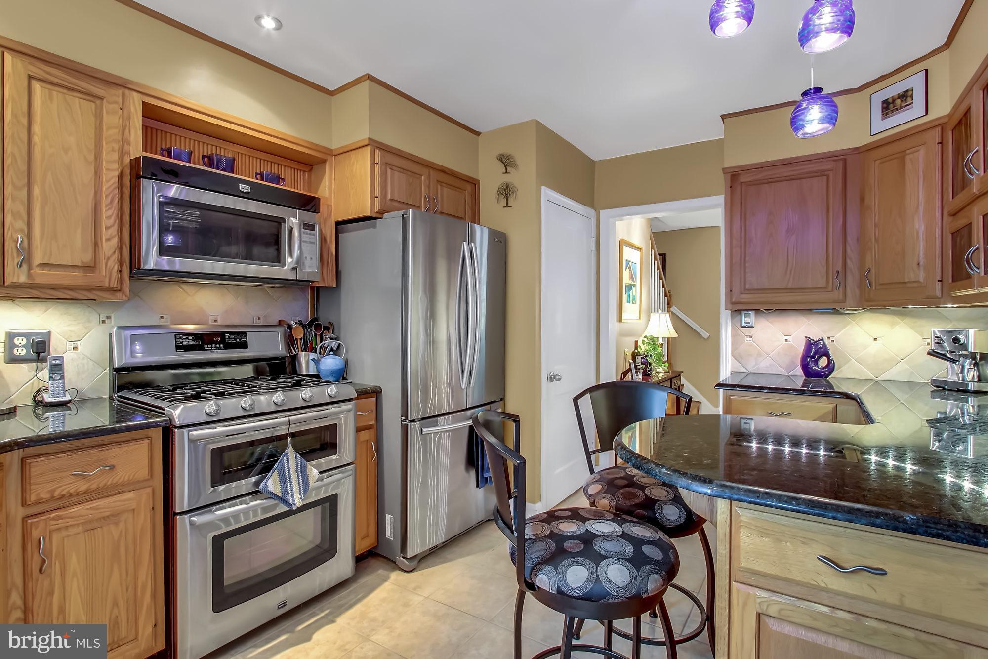 8159 Glen Gary Road Towson, MD 21286 - Photo 14 of 48 Stainless steel appliances all new in 2011