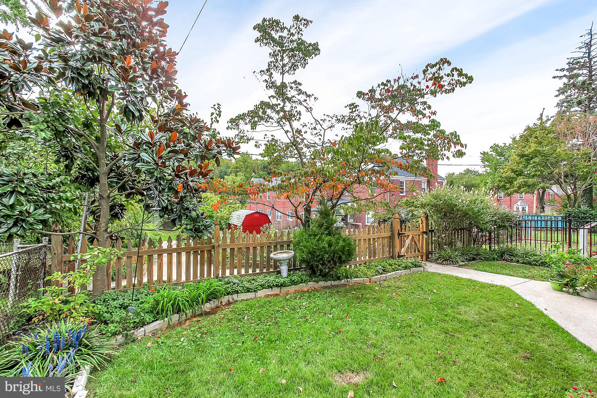 8159 Glen Gary Road Towson, MD 21286 - Photo 21 of 48 Professionally landscaped fenced rear yard