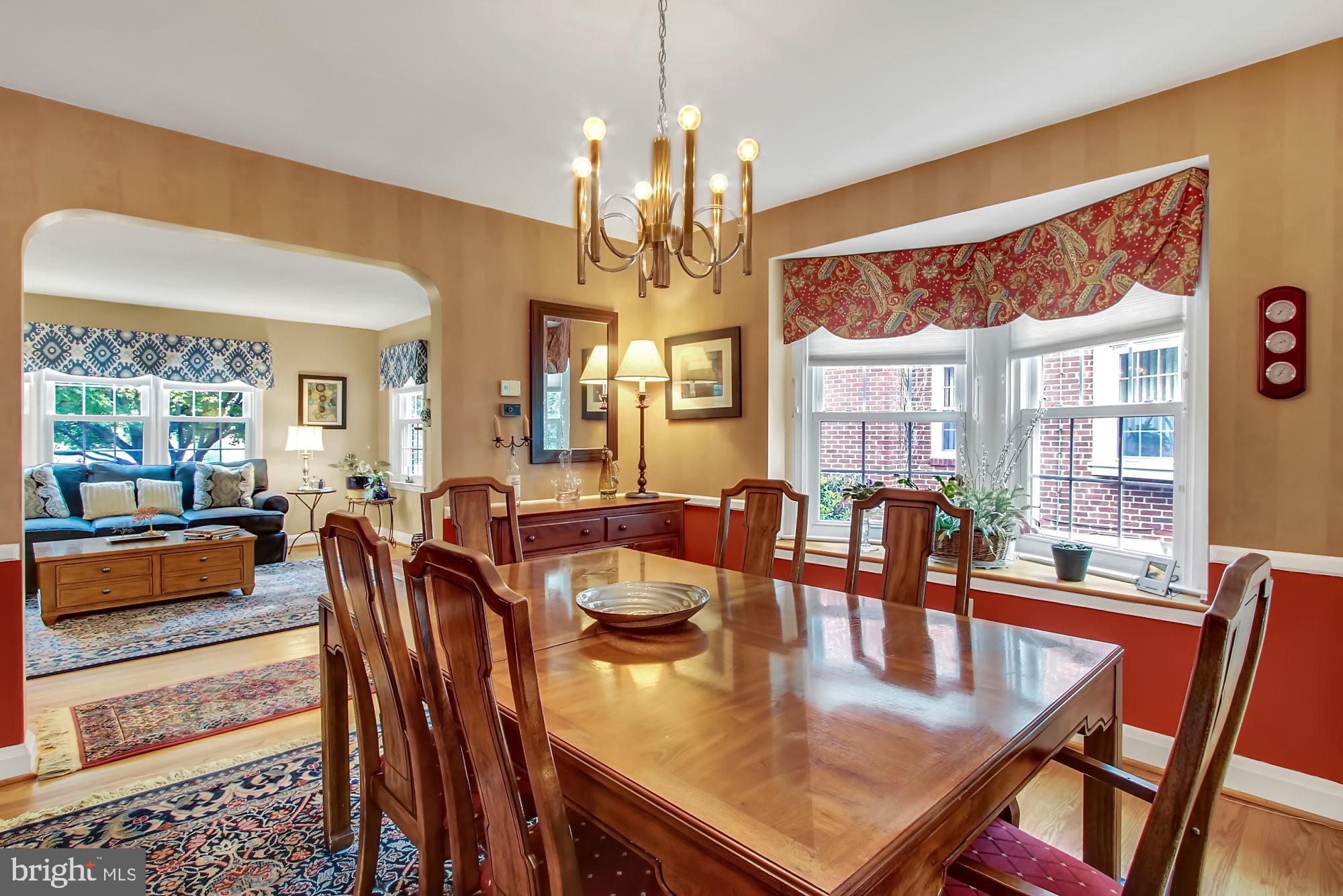 8159 Glen Gary Road Towson, MD 21286 - Photo 22 of 48 Formal dining room w/bay window