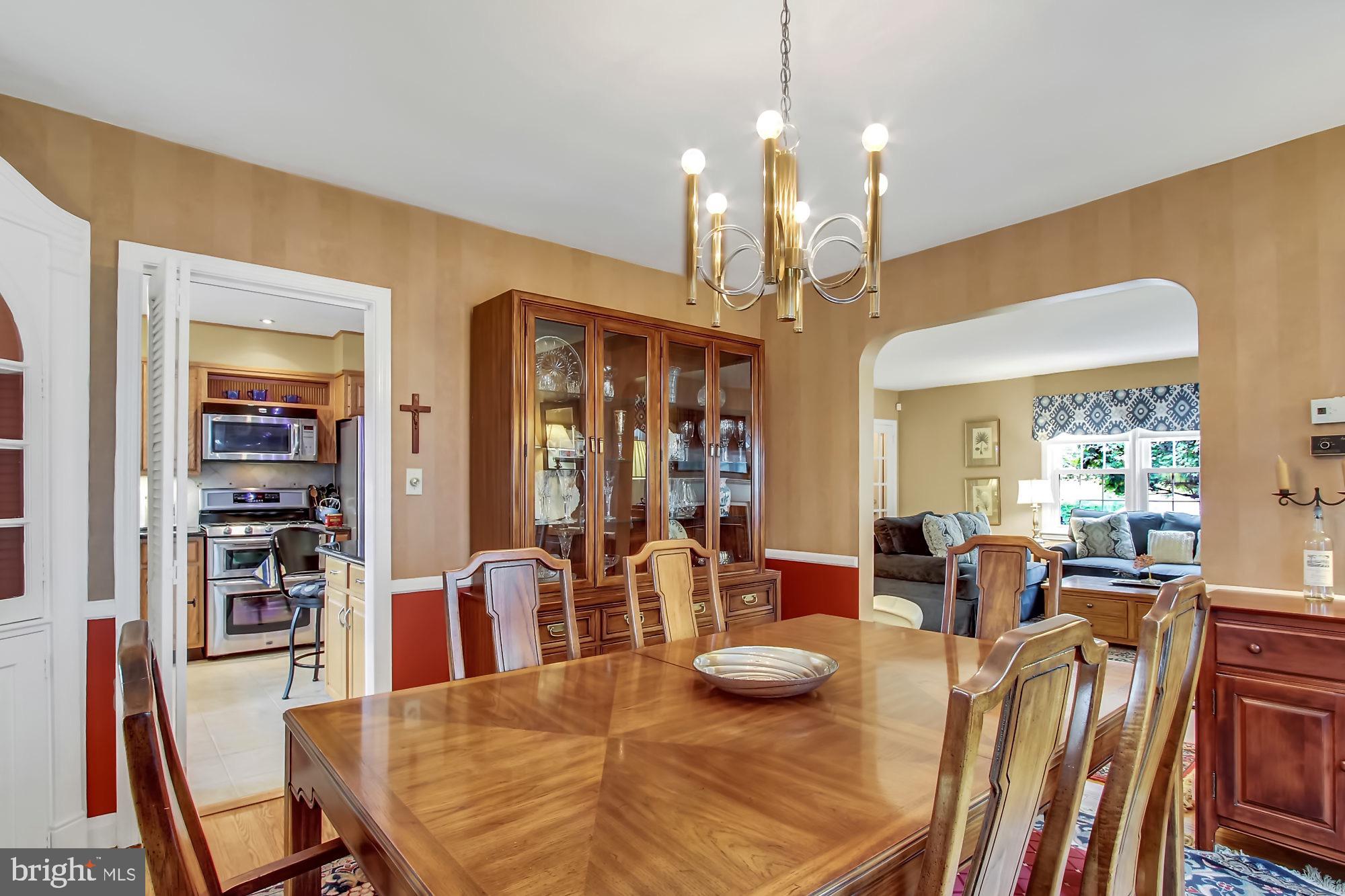 8159 Glen Gary Road Towson, MD 21286 - Photo 25 of 48 Dining room opens to living room & kitchen