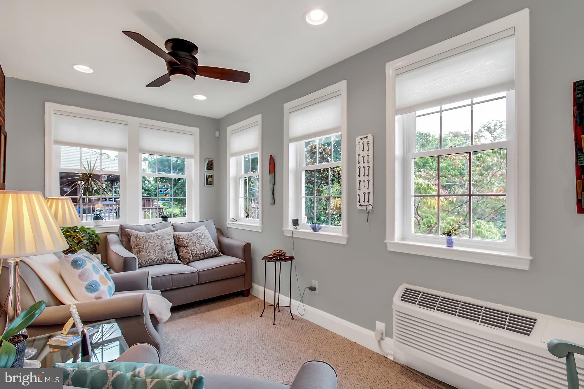 8159 Glen Gary Road Towson, MD 21286 - Photo 6 of 48 Bonus 2015 four season sunroom addition!
