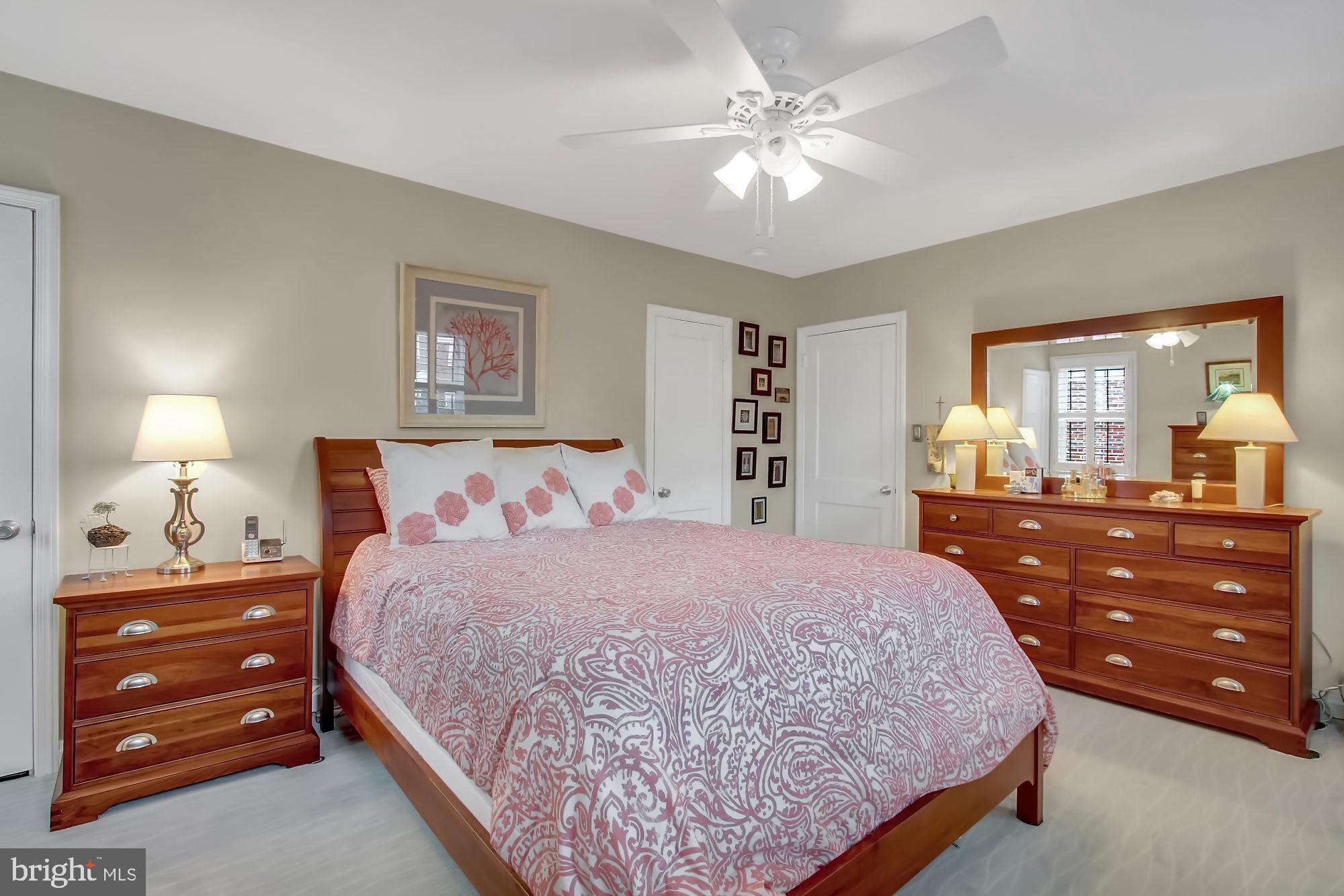 8159 Glen Gary Road Towson, MD 21286 - Photo 7 of 48 Tasteful, neutral decor throughout