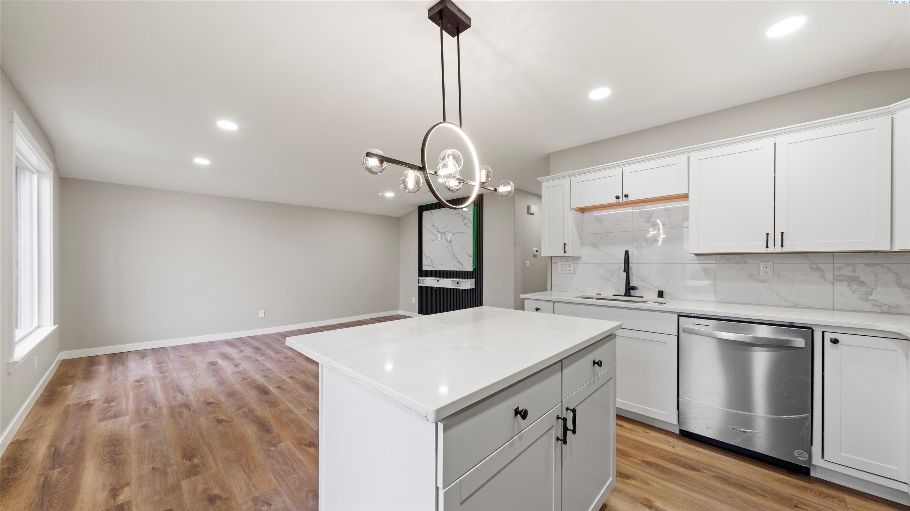 201106 East Perkins Road Kennewick, WA 99337 - Photo 17 of 35 Gallery Image 17