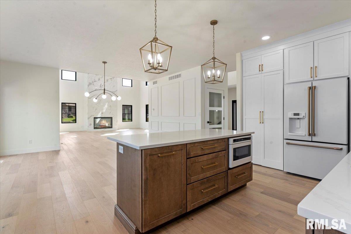 3315 Sudduth Road Sherman, IL 62684 - Photo 11 of 57