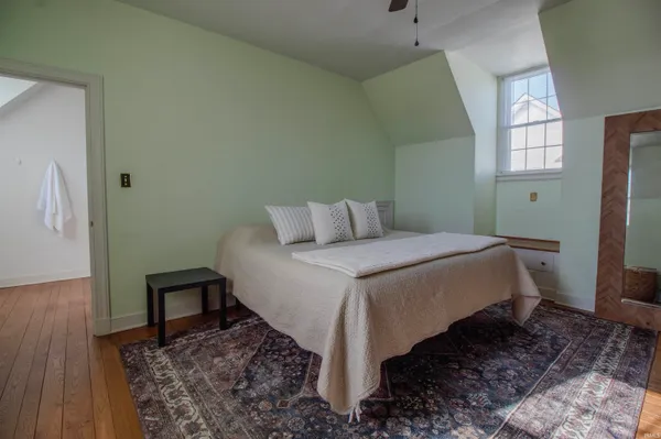 $199,900 | 242 Southeast Greenville Avenue, Winchester, IN 47394