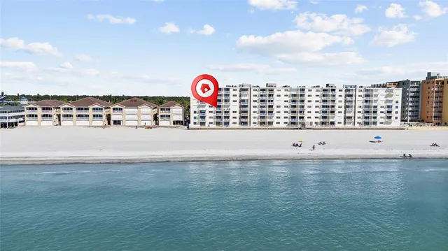 $699,900 | 18650 Gulf Boulevard, Unit 402, Indian Shores, FL 33785