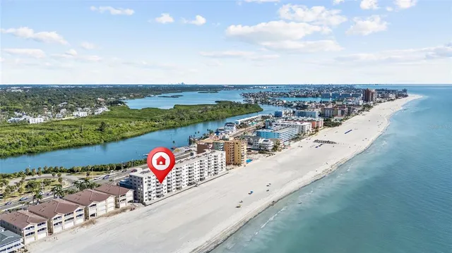 $699,900 | 18650 Gulf Boulevard, Unit 402, Indian Shores, FL 33785