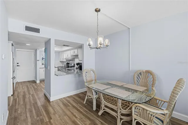 $699,900 | 18650 Gulf Boulevard, Unit 402, Indian Shores, FL 33785