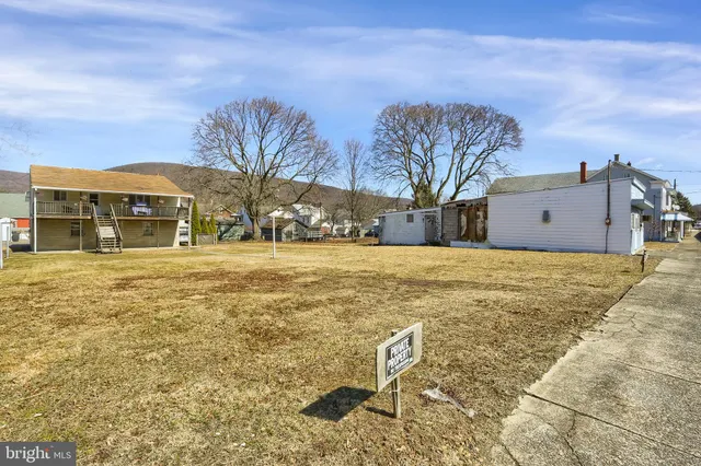 $164,000 | 641-645 Main Street, Lykens, PA 17048