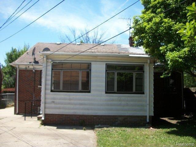 4164 Balfour Road Detroit, MI 48224 - Photo 15 of 18 261-907490 - Rear.jpg