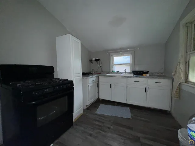 $37,200 | 402 Central Avenue, Denison, KS 66419