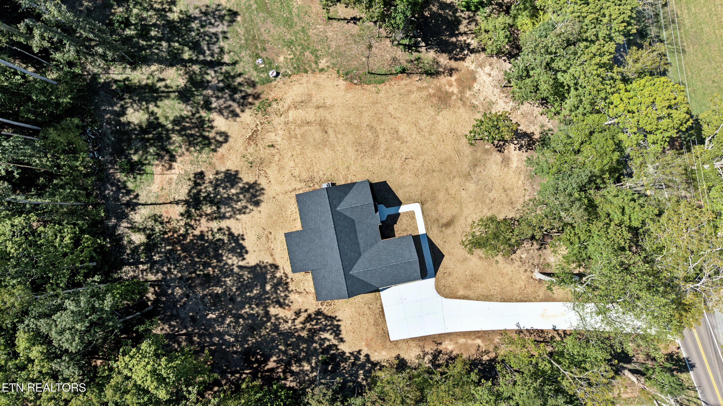 5510 Sevierville Road Seymour, TN 37865 - Photo 45 of 45 DJI_20260925122933_0194_D-2