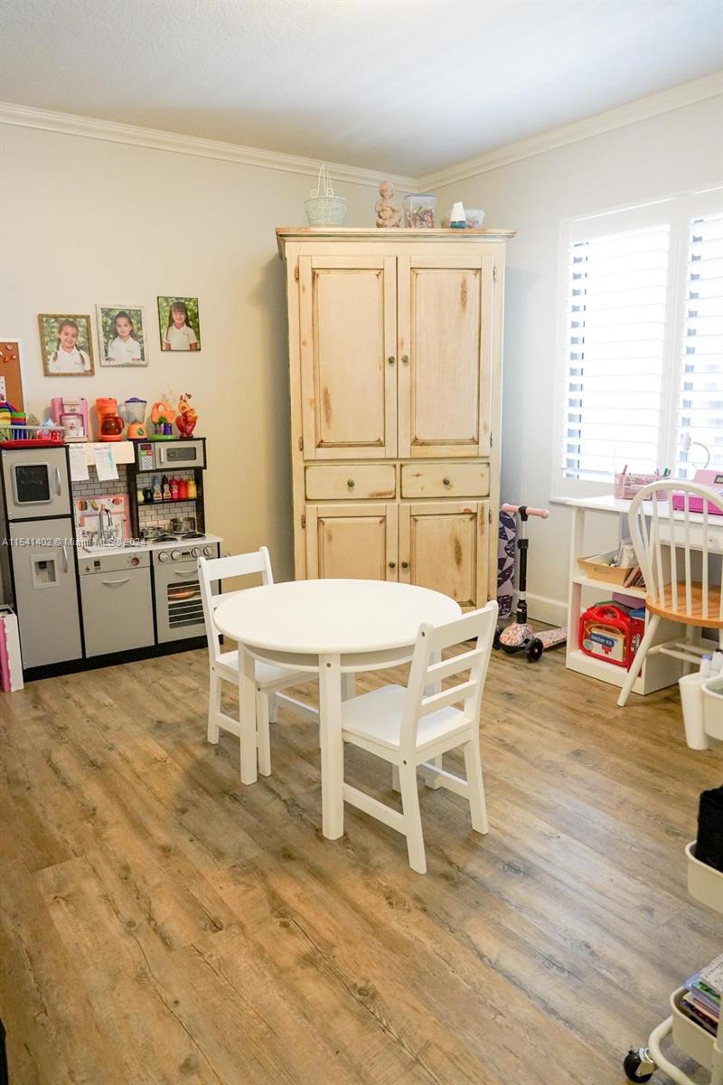 15420 Southwest 115th Terrace Miami, FL 33196 - Photo 16 of 31