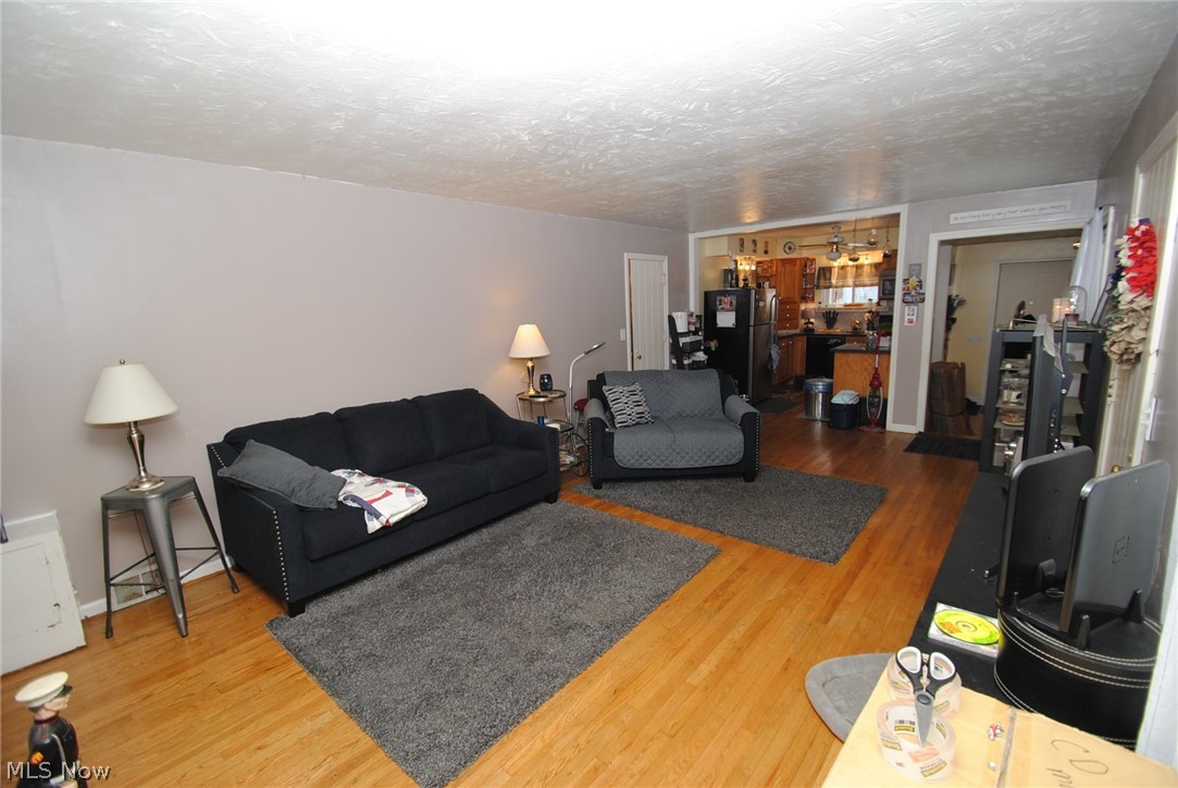 714 Grayton Road Berea, OH 44017 - Photo 4 of 16 Gallery Image 4