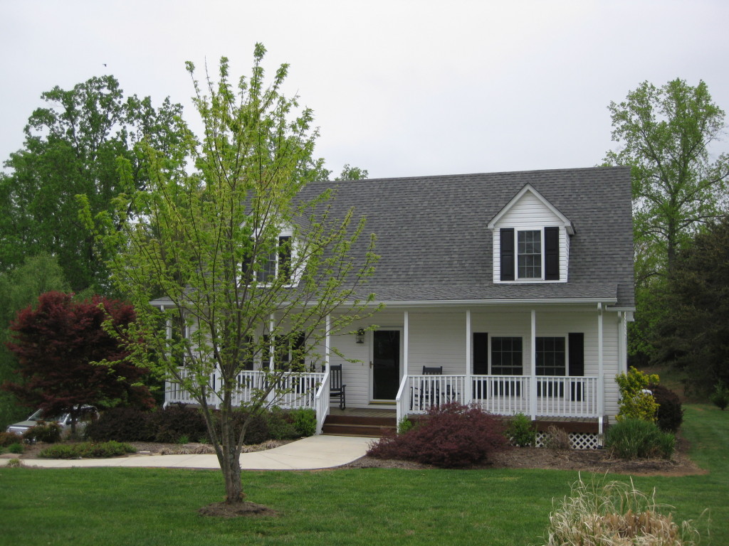 1410 Merriman Way Road Moneta, VA 24121 - Photo 14 of 43 Home!