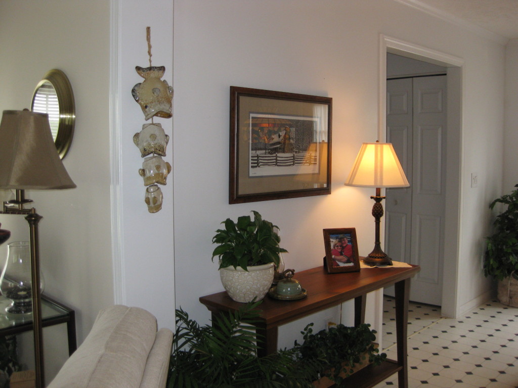 1410 Merriman Way Road Moneta, VA 24121 - Photo 15 of 43 Home! Kitchen Alcove...Dining Area!