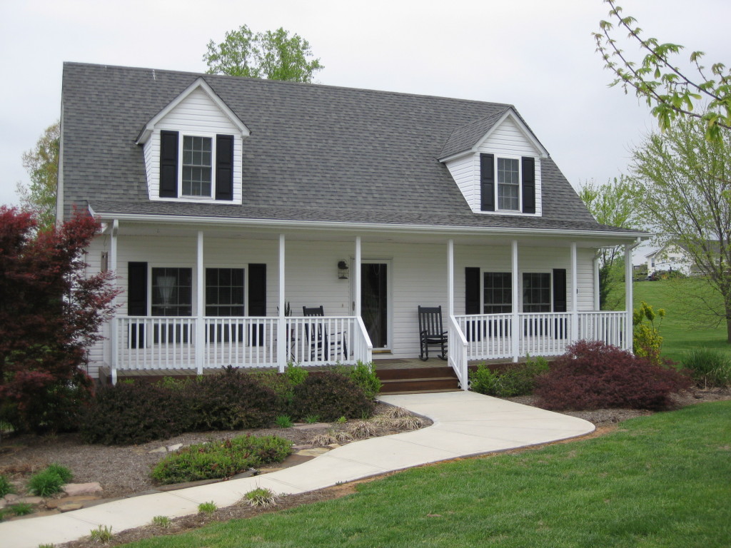 1410 Merriman Way Road Moneta, VA 24121 - Photo 32 of 43 Country Feel!