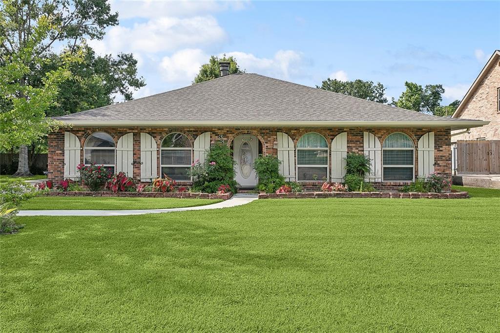 335 Devon Road Laplace, LA 70068 - Photo 1 of 21