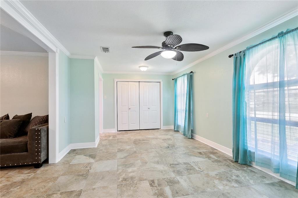 335 Devon Road Laplace, LA 70068 - Photo 4 of 21