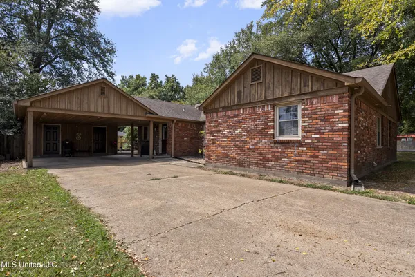 $240,000 | 1648 Cummins Avenue, Tunica, MS 38676