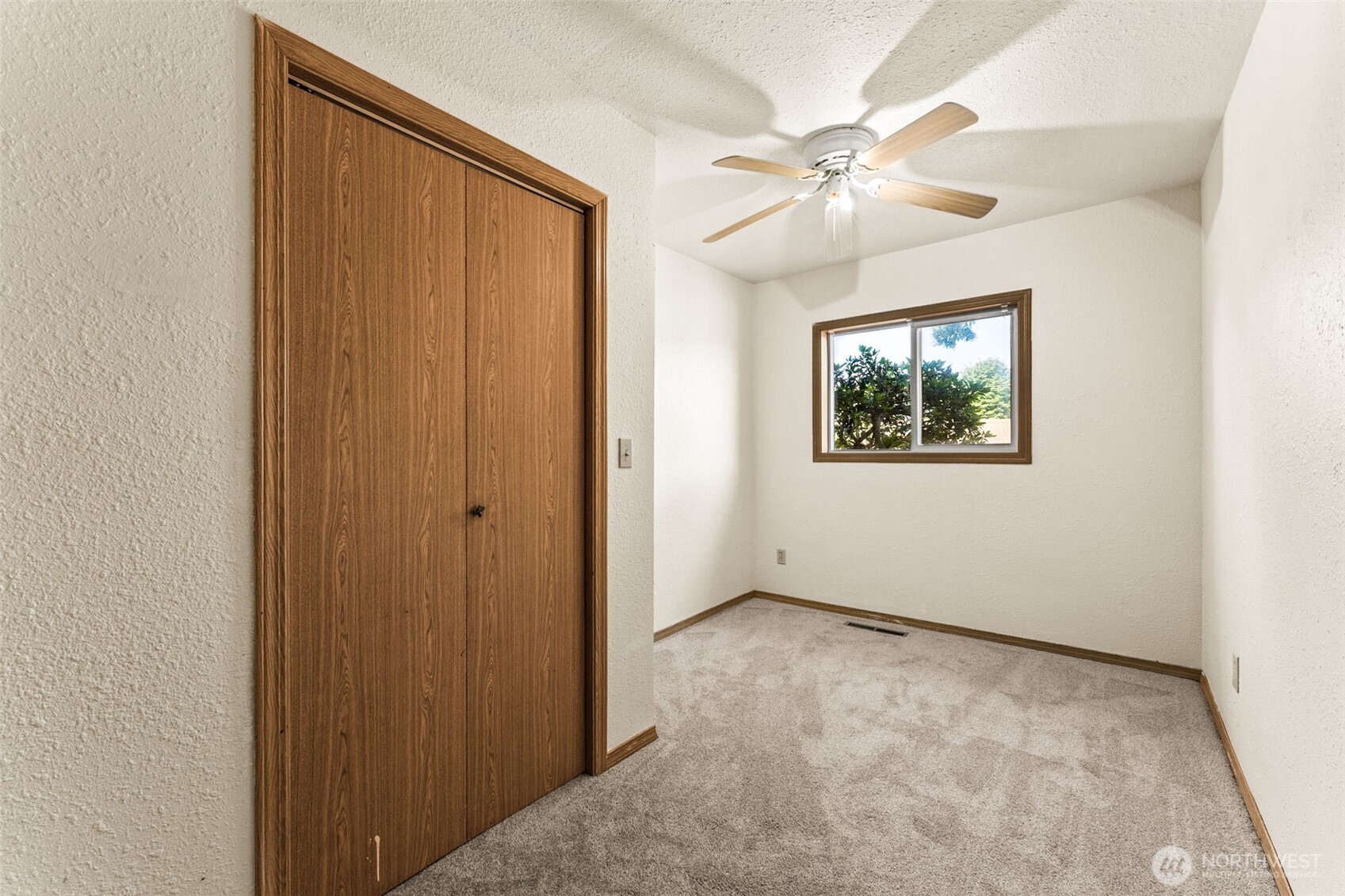 1648 Wolves Road Port Orchard, WA 98366 - Photo 14 of 31 Gallery Image 14