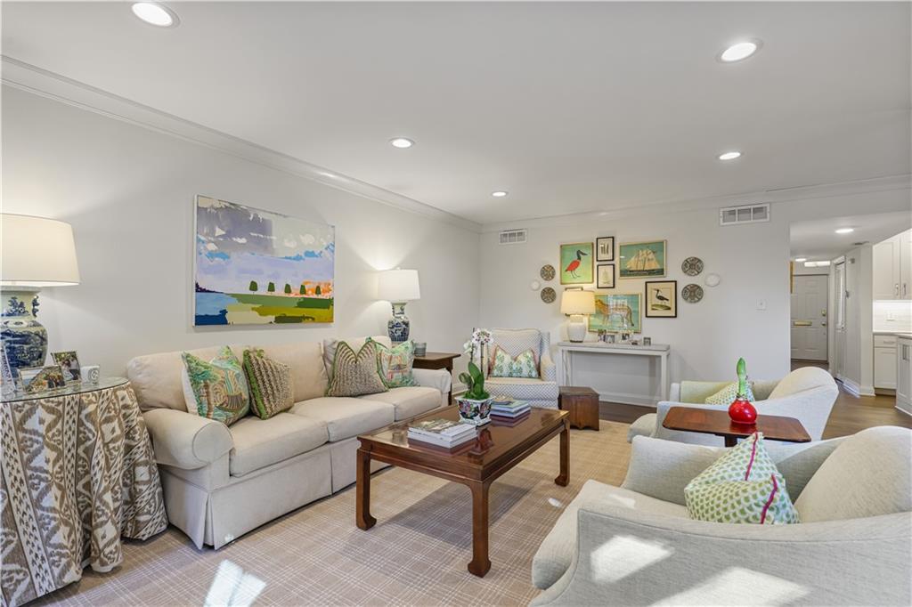 4620 Wieuca Road Northeast, Unit 23 Atlanta, GA 30342 - Photo 5 of 34