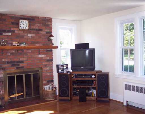 34 Cady Road Barrington, RI 02806 - Photo 2 of 5 Other.