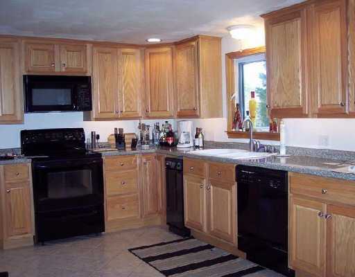 34 Cady Road Barrington, RI 02806 - Photo 4 of 5 Other.
