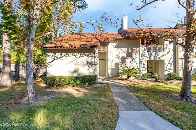$239,000 | 1701 Wood Hill Place, Unit 1701, Jacksonville, FL 32256