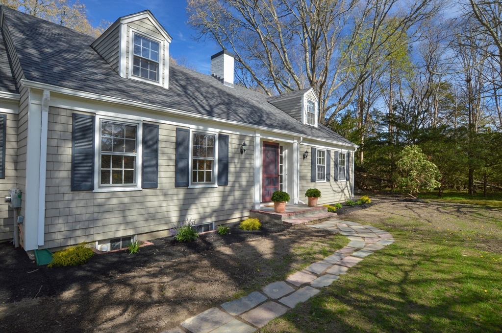 1656 Main Road Westport, MA 02790 - Photo 2 of 32 Gallery Image 2